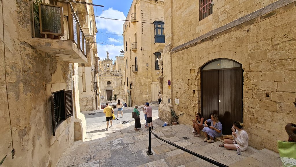 20250915 143240 (Copy)